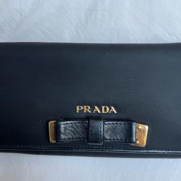 RARE Authentic PRADA Black & Gold Bow Long Slim Carryall Wallet on a Gold Chain - Picture 15 of 15